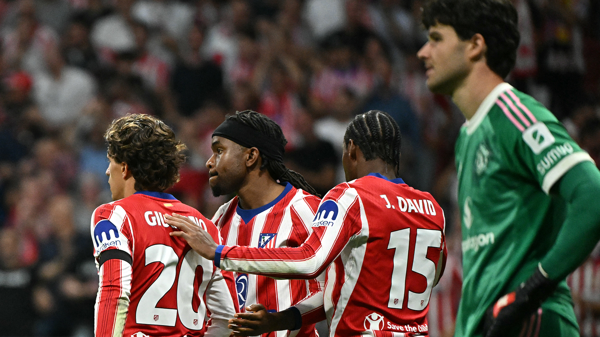 أتليتيكو مدريد يُكرم وفادة مانشستر يونايتد
