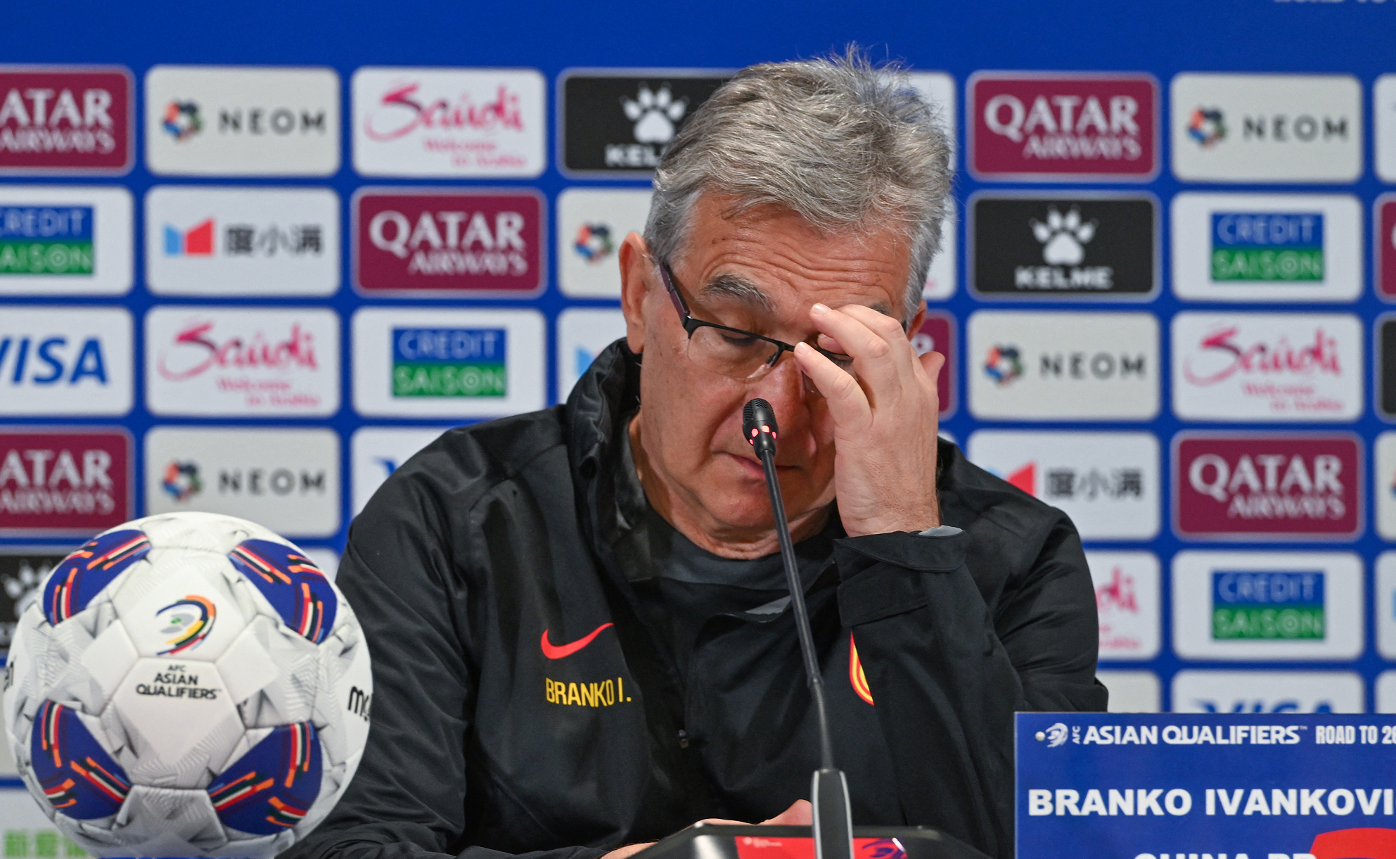 إقالة إيفانكوفيتش مدرب منتخب الصين من منصبه