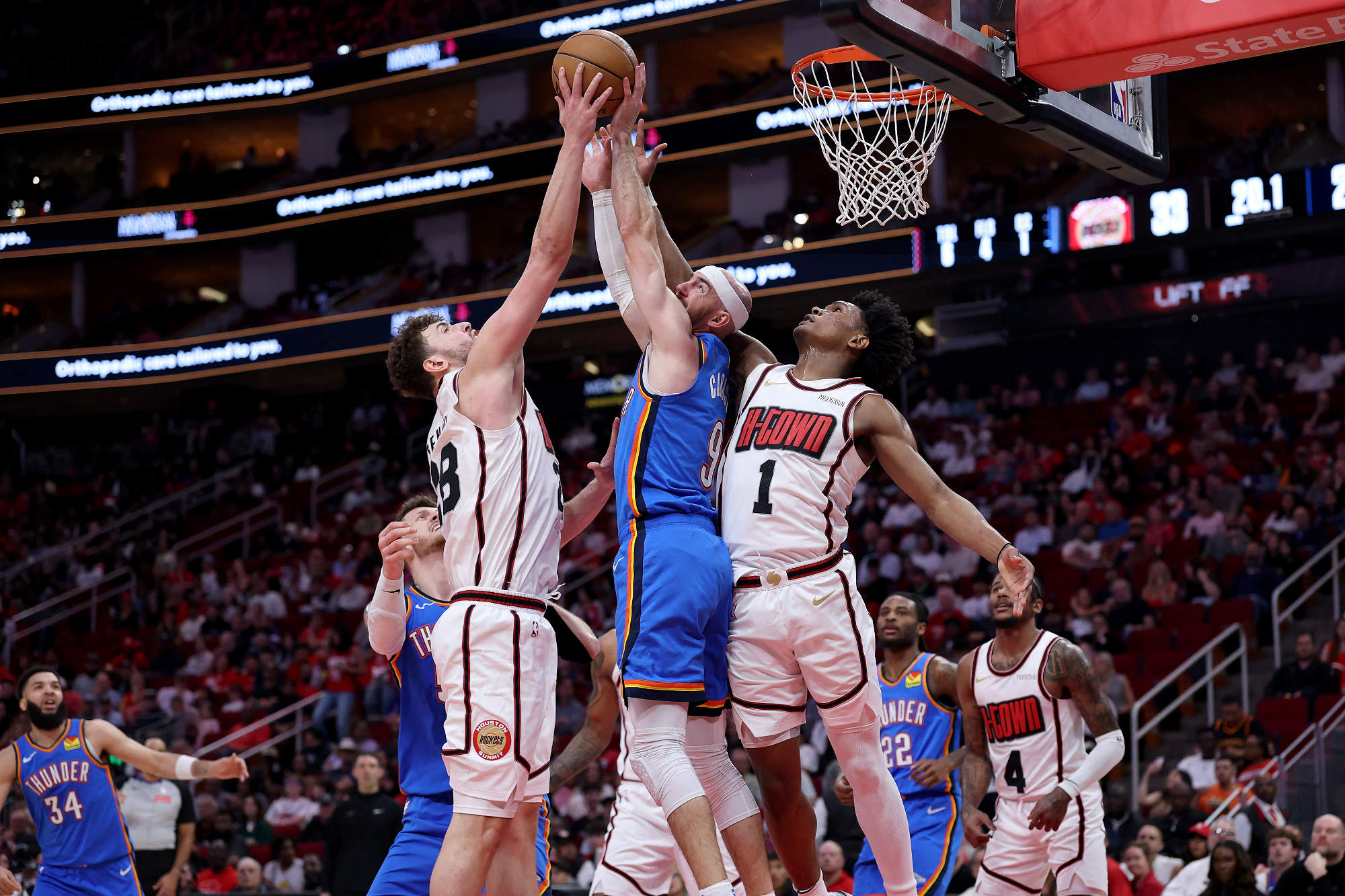 افتتاح موسم الـ NBA بمواجهة بين أوكلاهوما