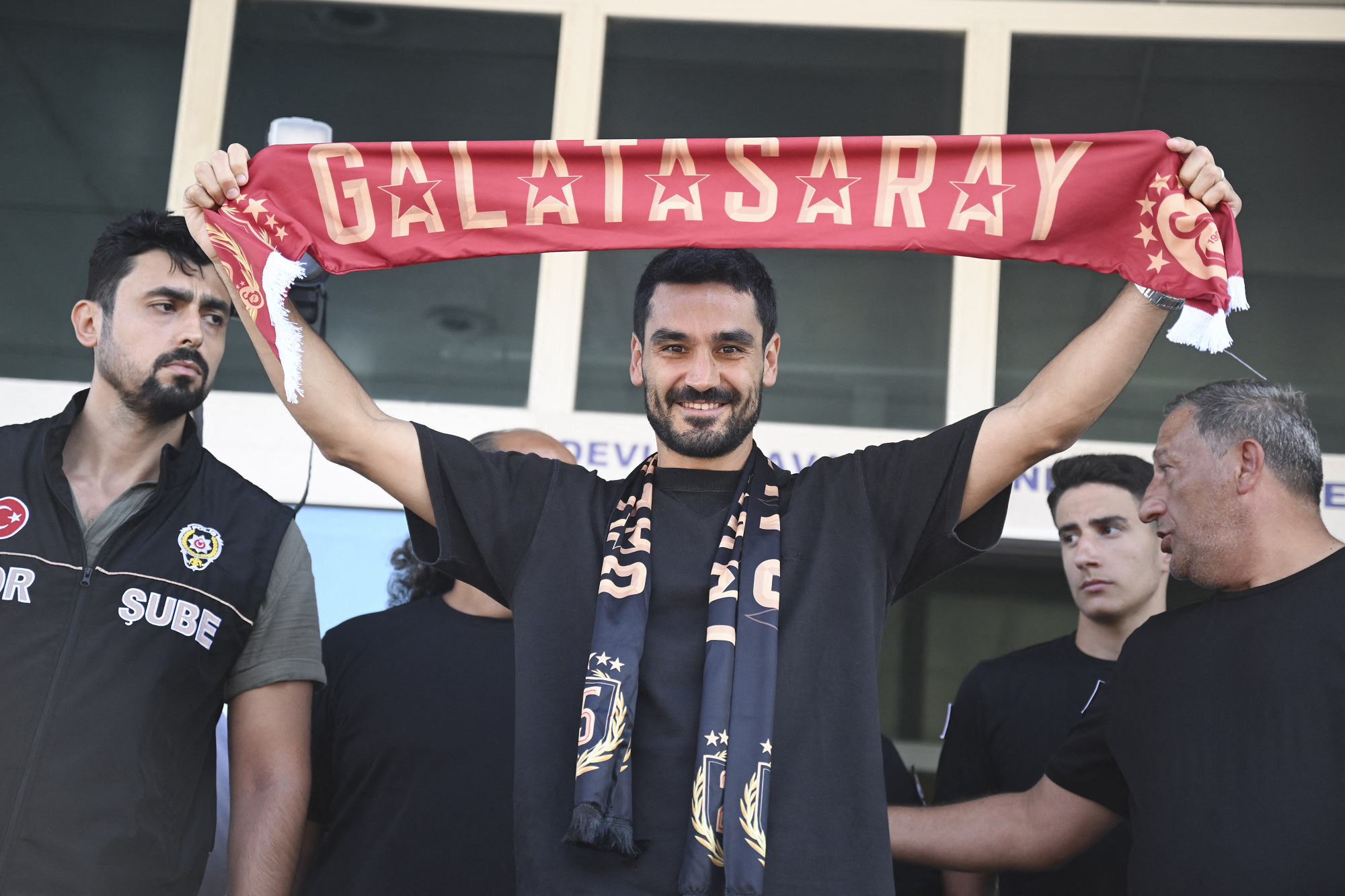 الألماني إلكاي غوندوغان ينضم إلى غلطة سراي التركي