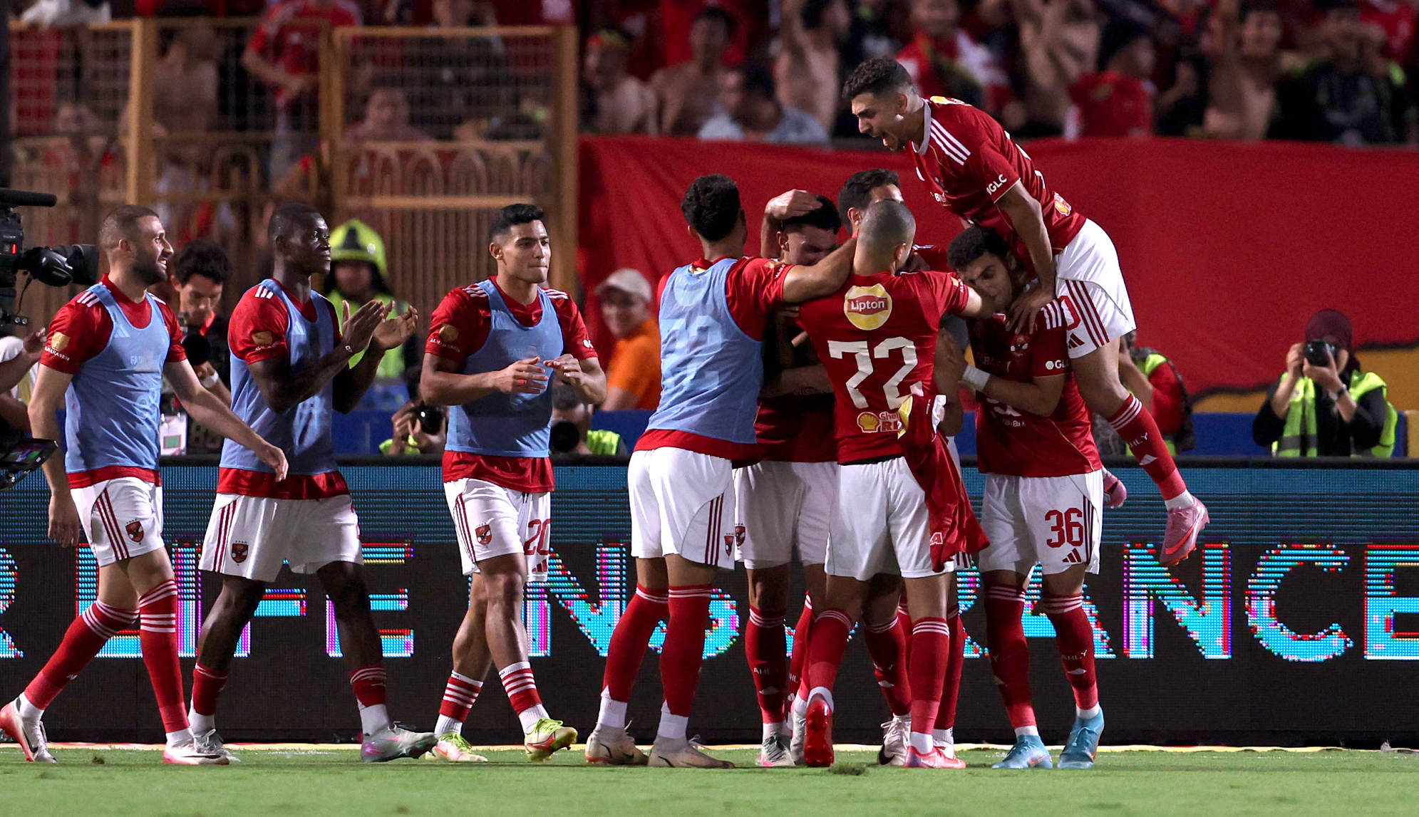 الأهلي ينتصر على شبيبة القبائل في دوري الأبطال