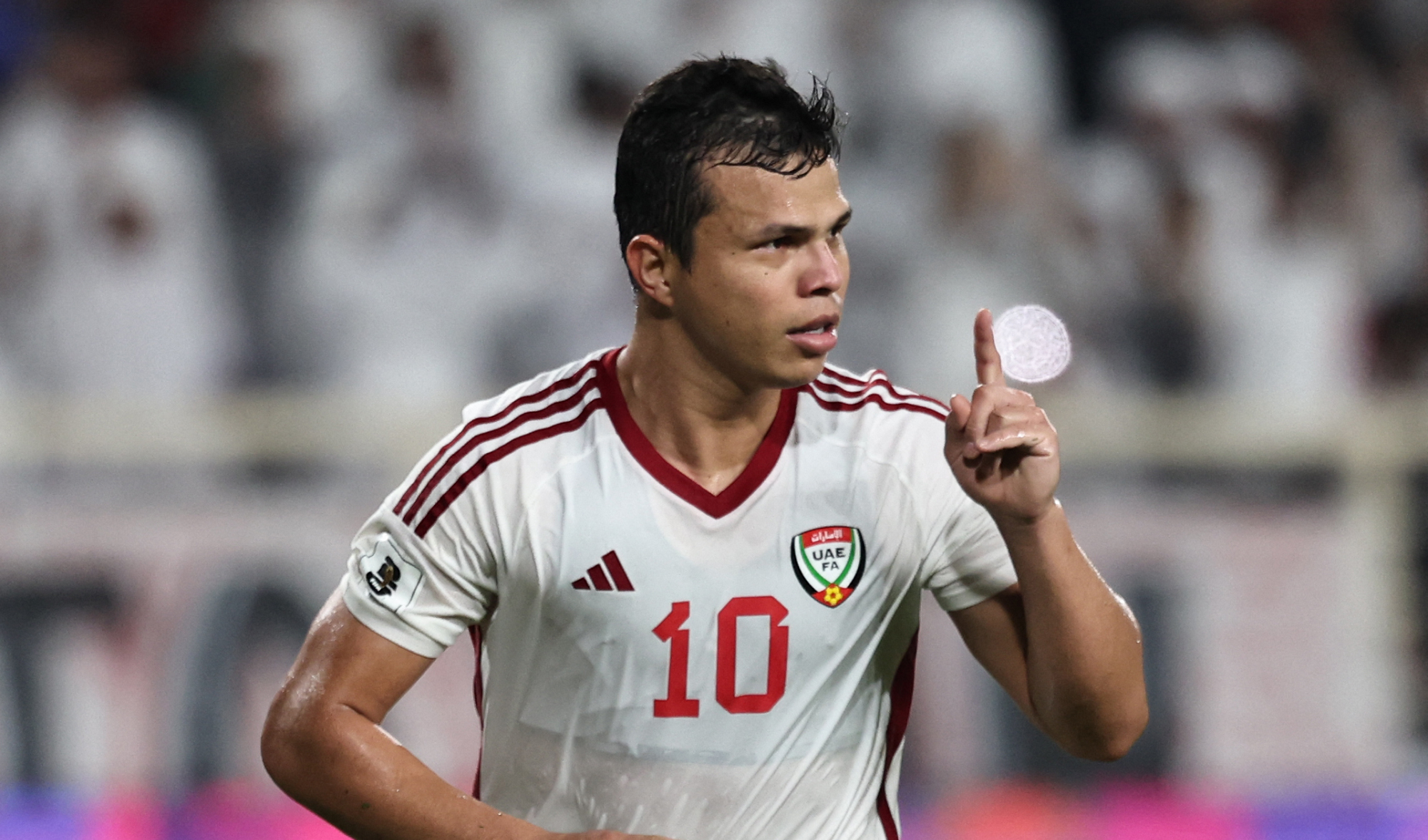 المنتخب الإماراتي يقتنص فوزاً ثميناً