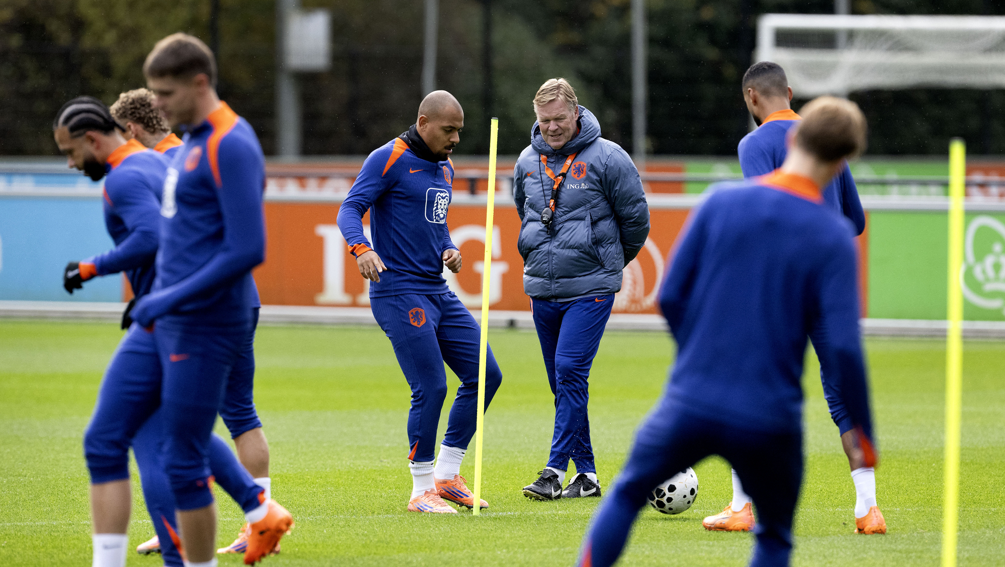 المنتخب الهولندي يسعى إلى حسم تأهله إلى المونديال