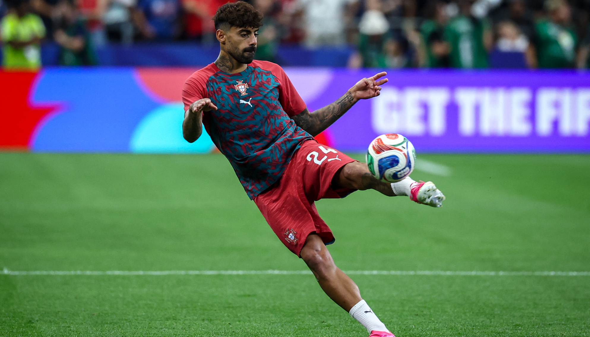 النصر السعودي يضم المدافع البرتغالي سامو كوستا