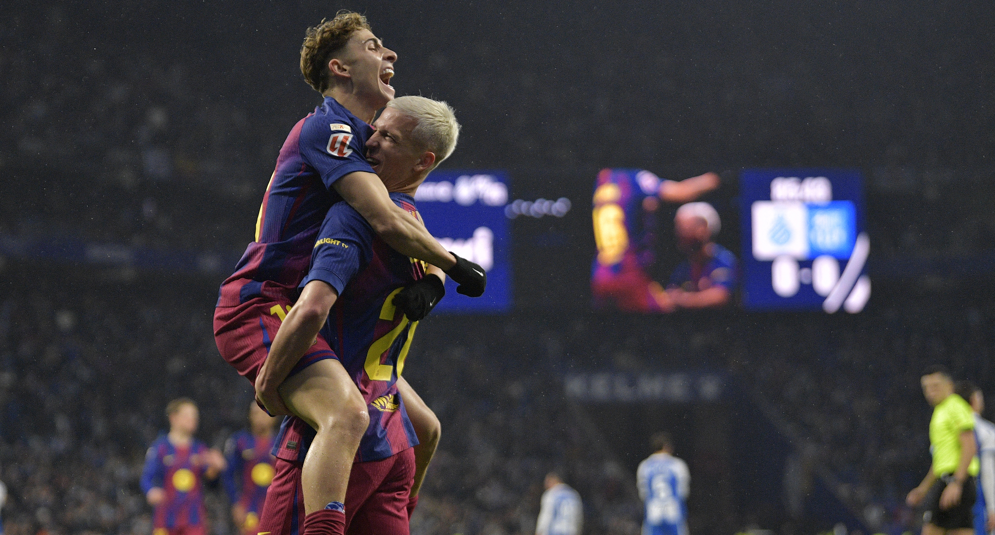 برشلونة المتصدر يعود بفوز ثمين من أرض إسبانيول