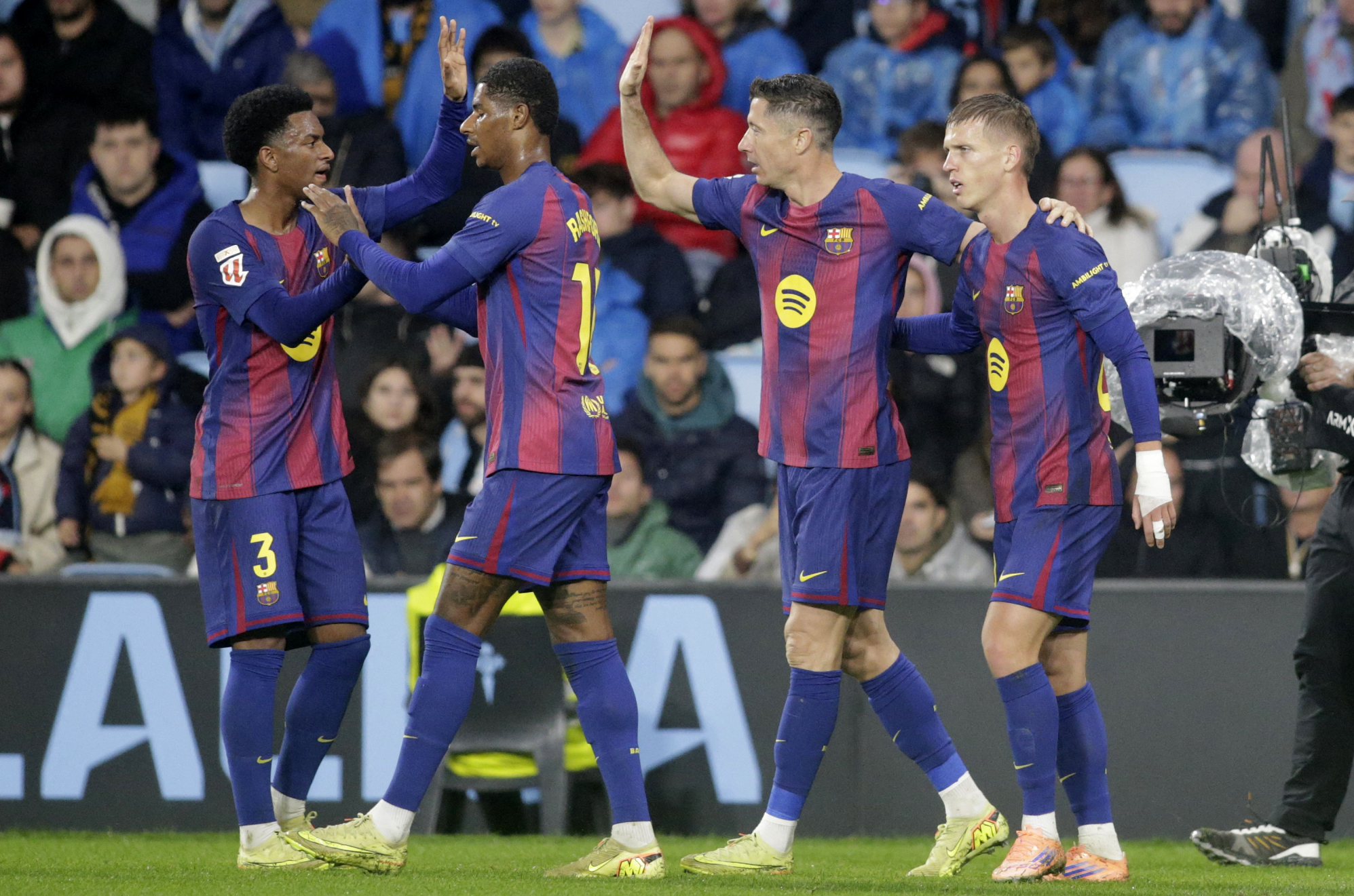 برشلونة يحقق فوزاً عريضاً على مستضيفه سلتا فيغو