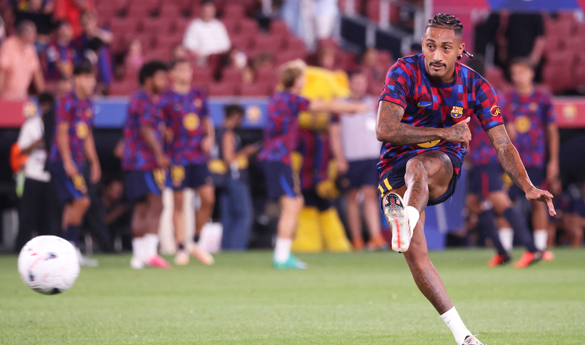 برشلونة يواصل تدريباته استعداداً لمواجهة فالنسيا