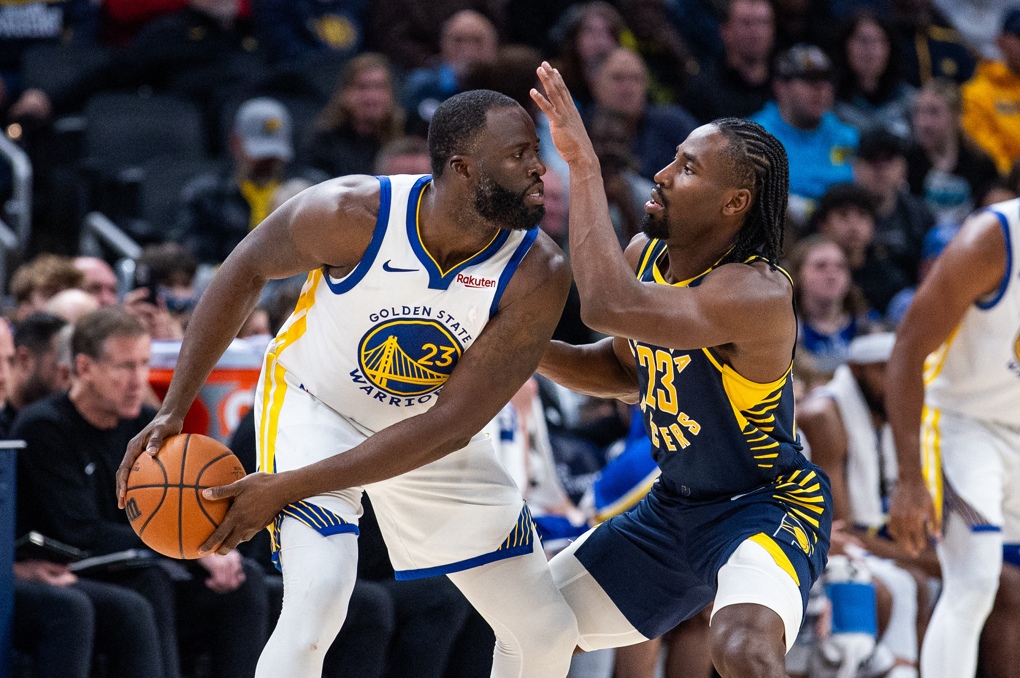 بيسرز يحقق أول انتصار له بالتغلب على ووريرز