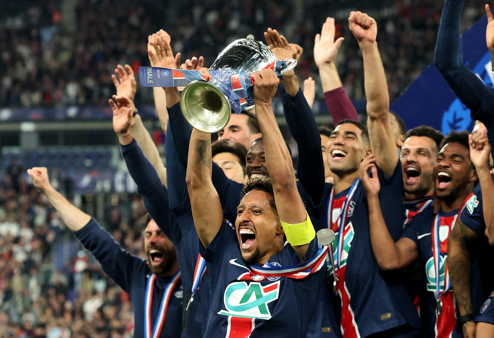 تتويج باريس سان جيرمان