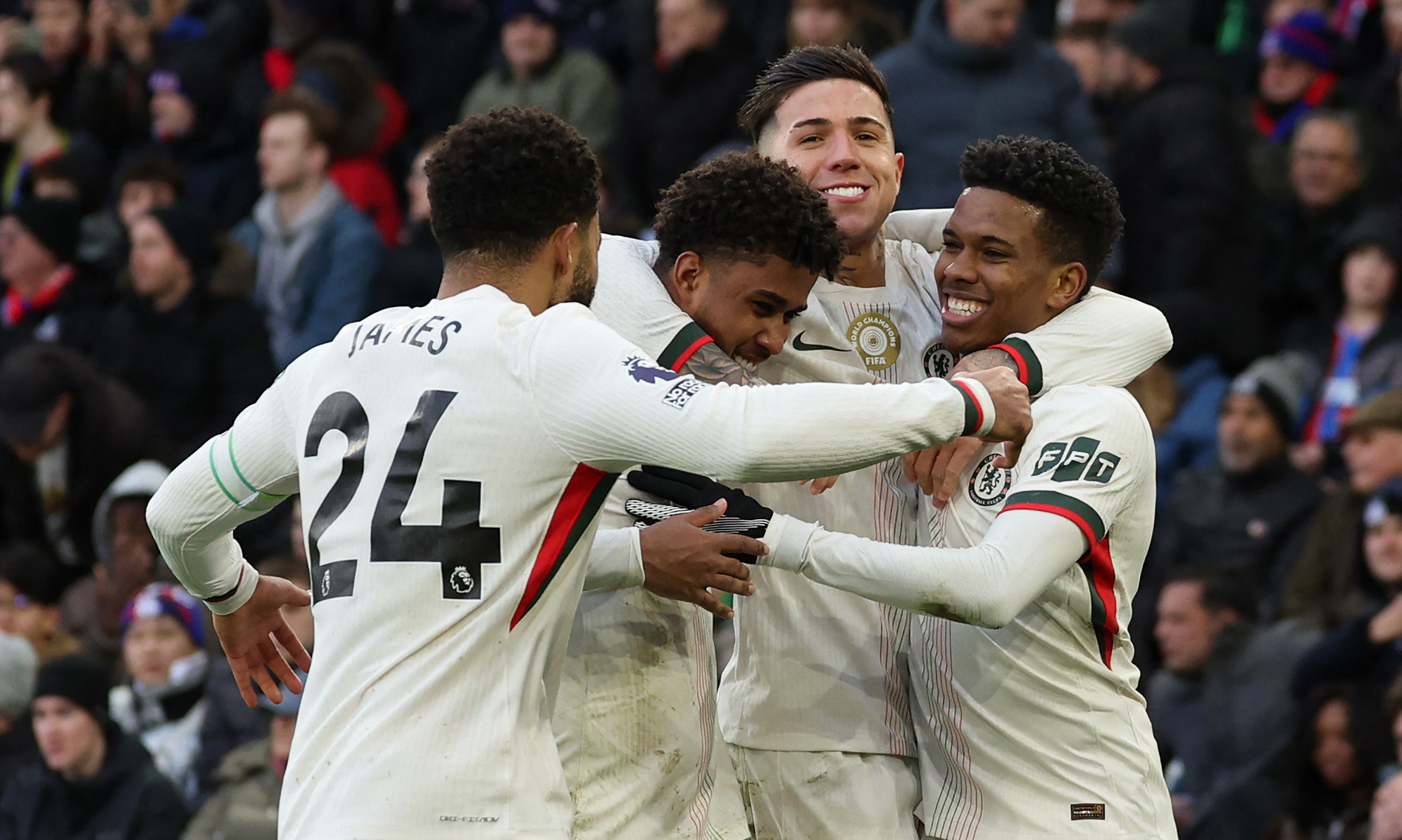 تشلسي يحقق فوزاً كبيراً على مستضيفه كريستال بالاس