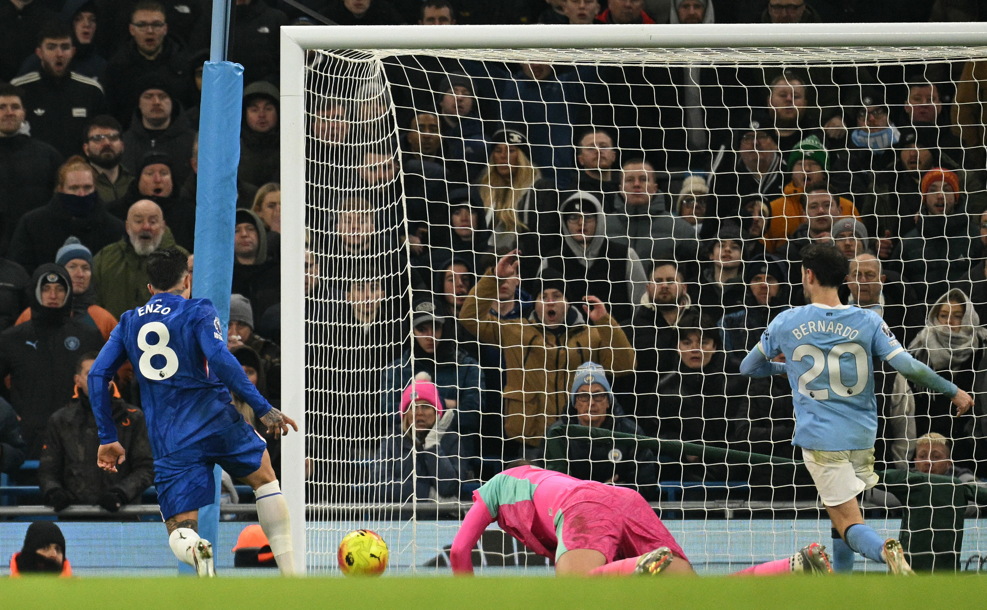 تشلسي يقتنص تعادلاً مثيراً من مستضيفه مانشستر سيتي