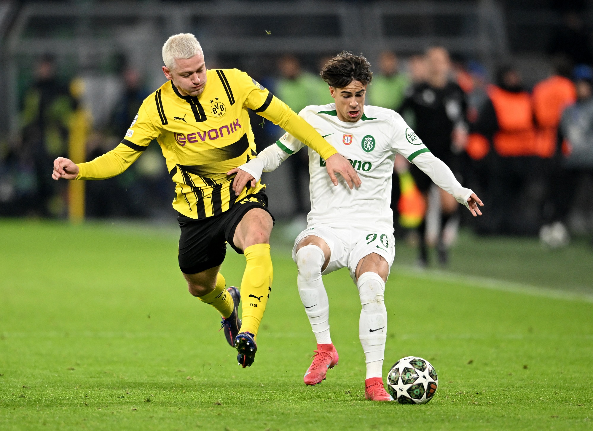 دورتموند يتخطّى سبورتينغ ويصعد إلى ثمن النهائي
