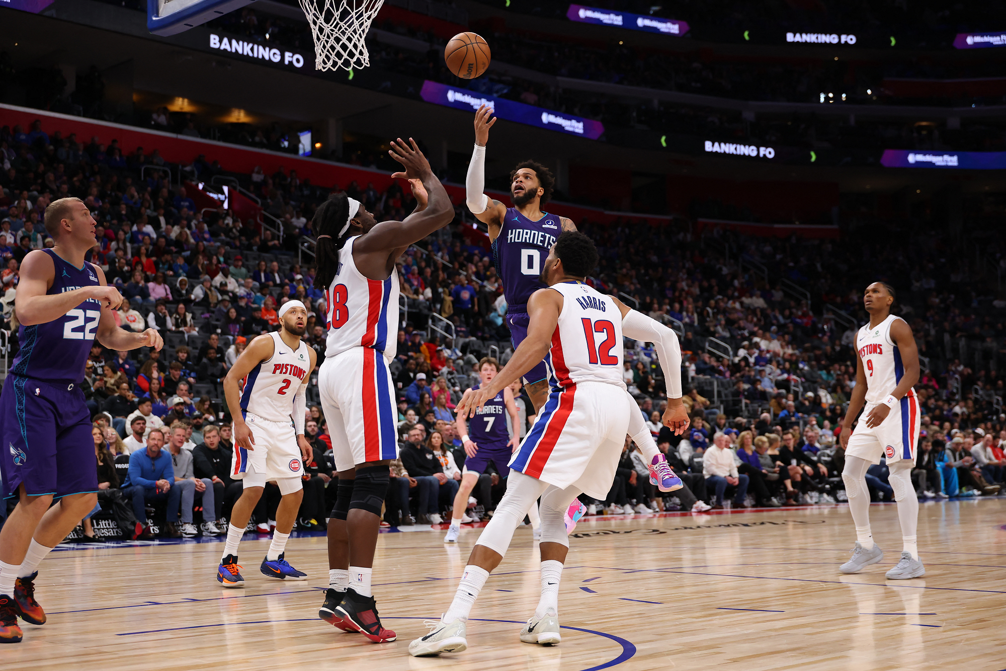 ديترويت يحتفظ بصدارة المنطقة الشرقية رغم خسارته