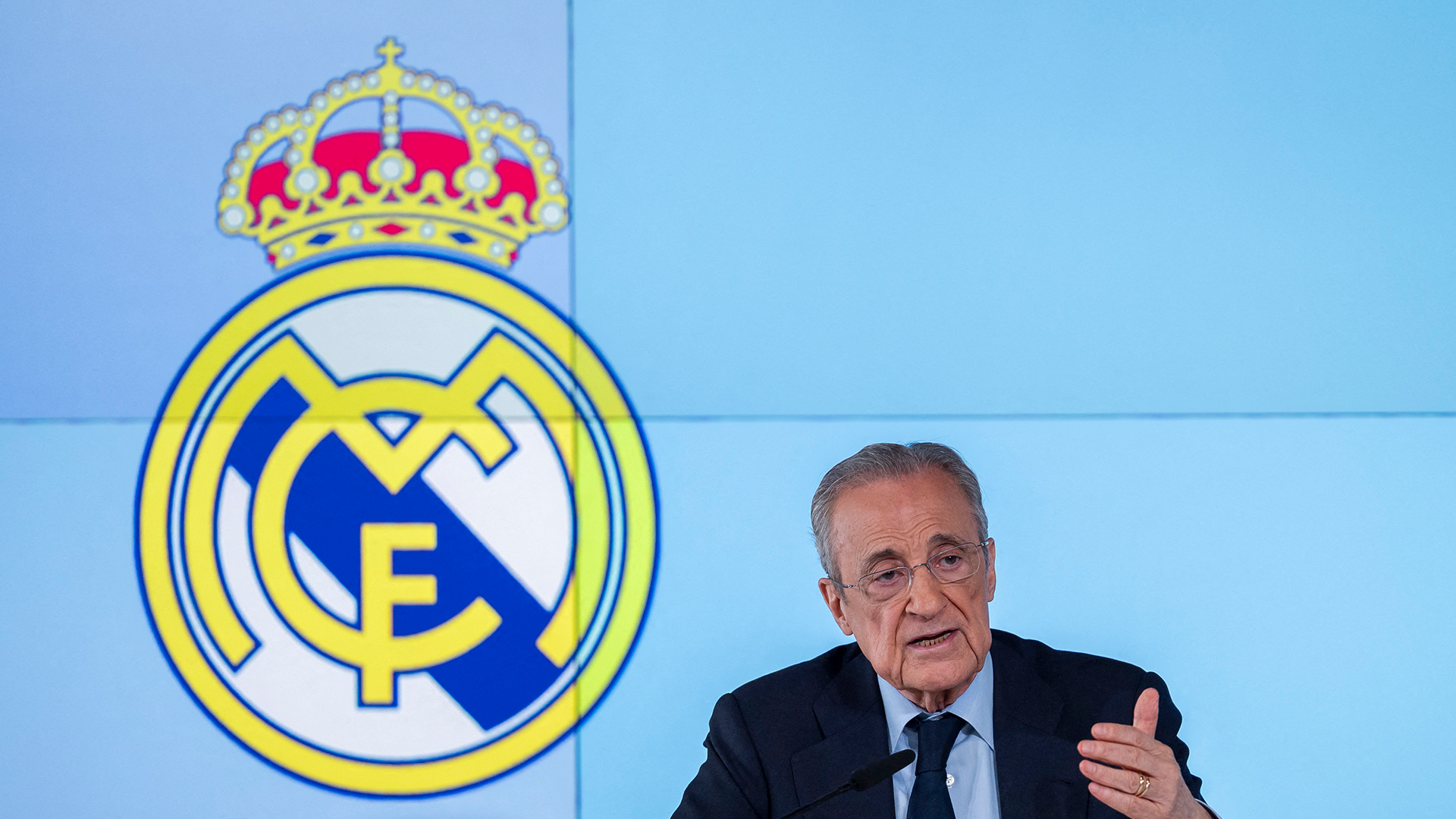 رئيس ريال مدريد فلورنتينو بيريث