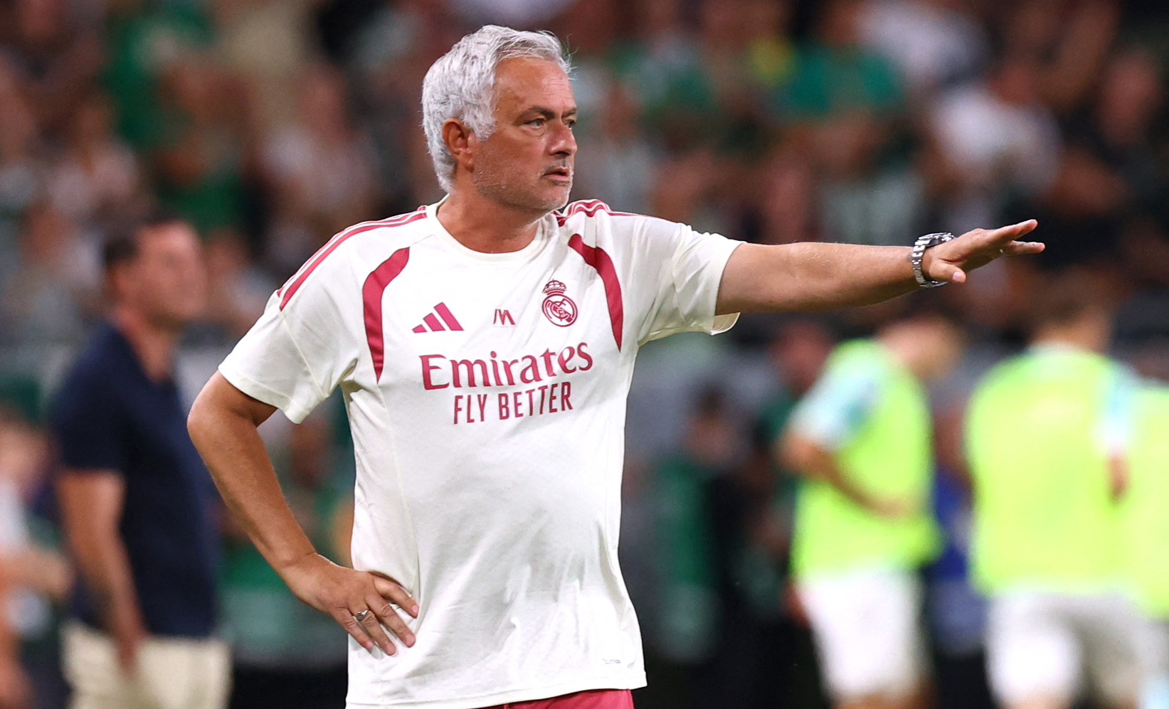 ريال مدريد يقدم رسمياً مدربه الجديد جوزيه مورينيو