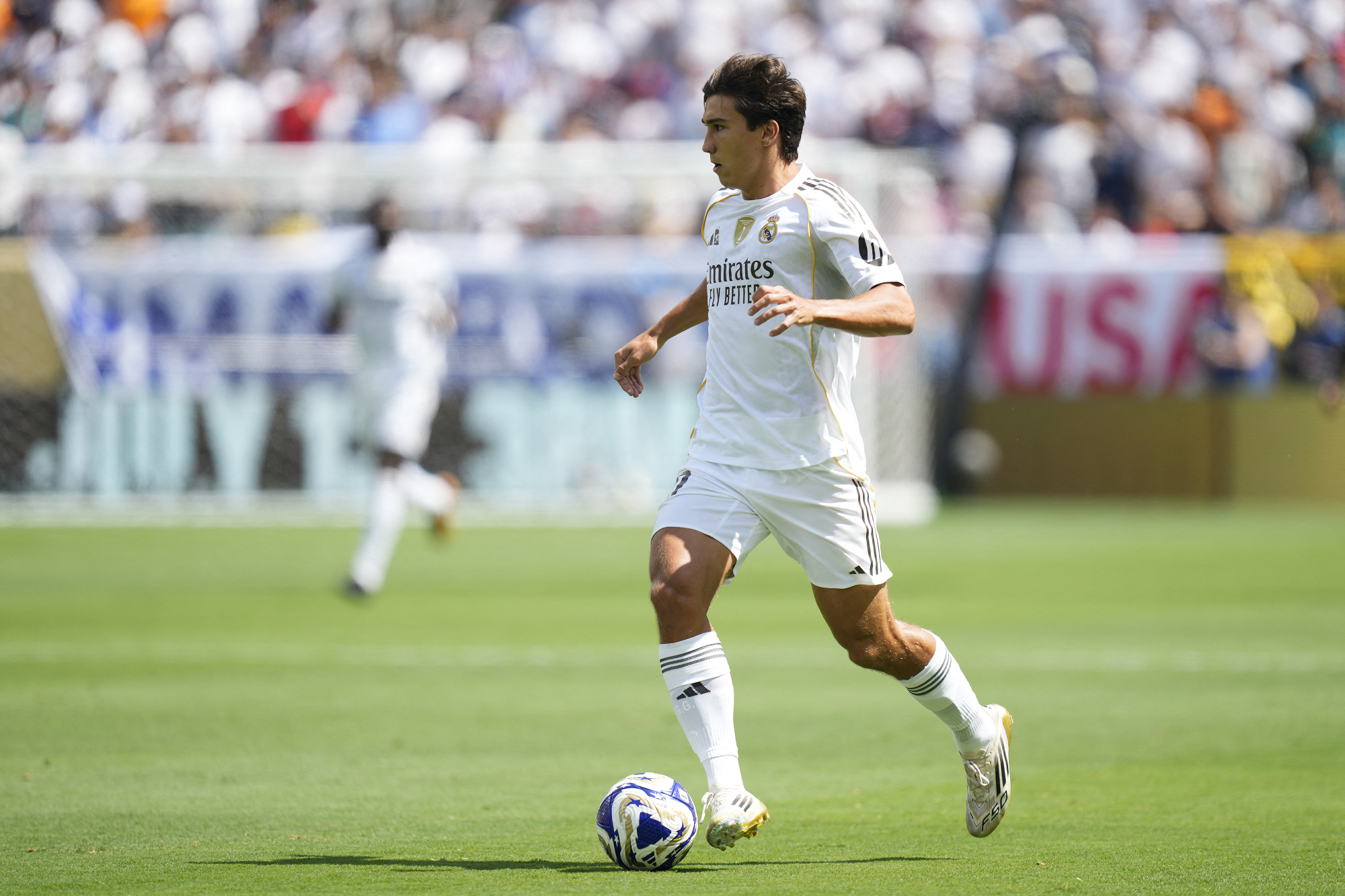 ريال يعلن تمديد عقد لاعبه غونثالو غارثيا