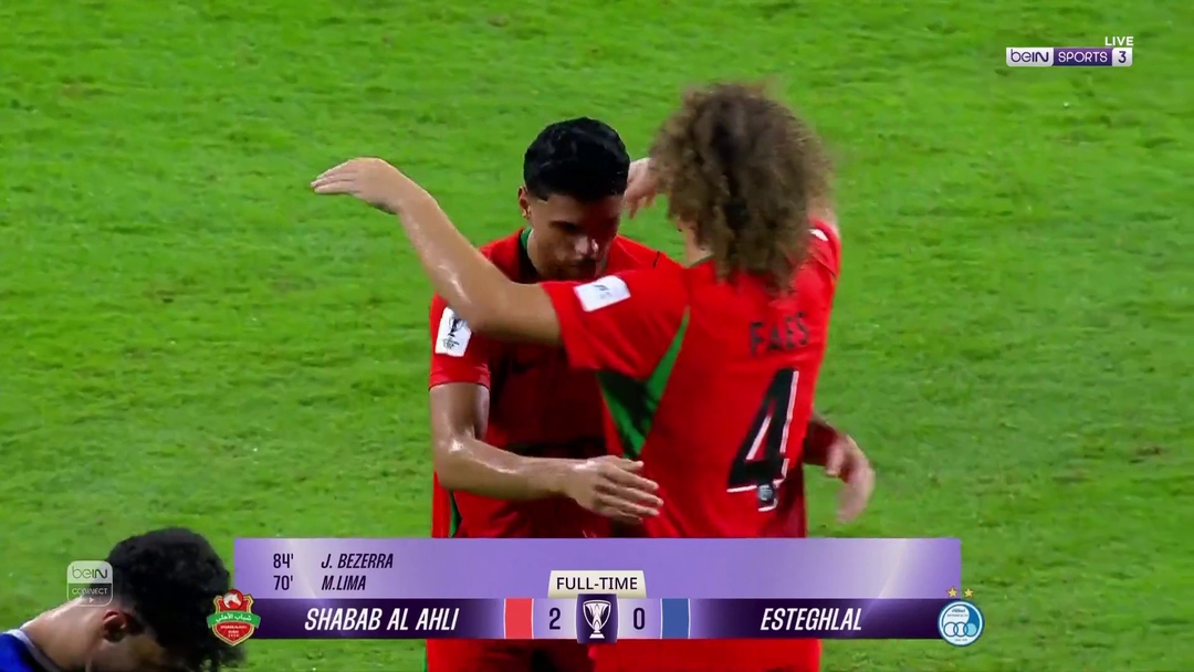 الصورة الرئيسية لمقال: شباب الأهلي يواصل انطلاقته الرائعة ويحقق فوزه الثالث توالياً
