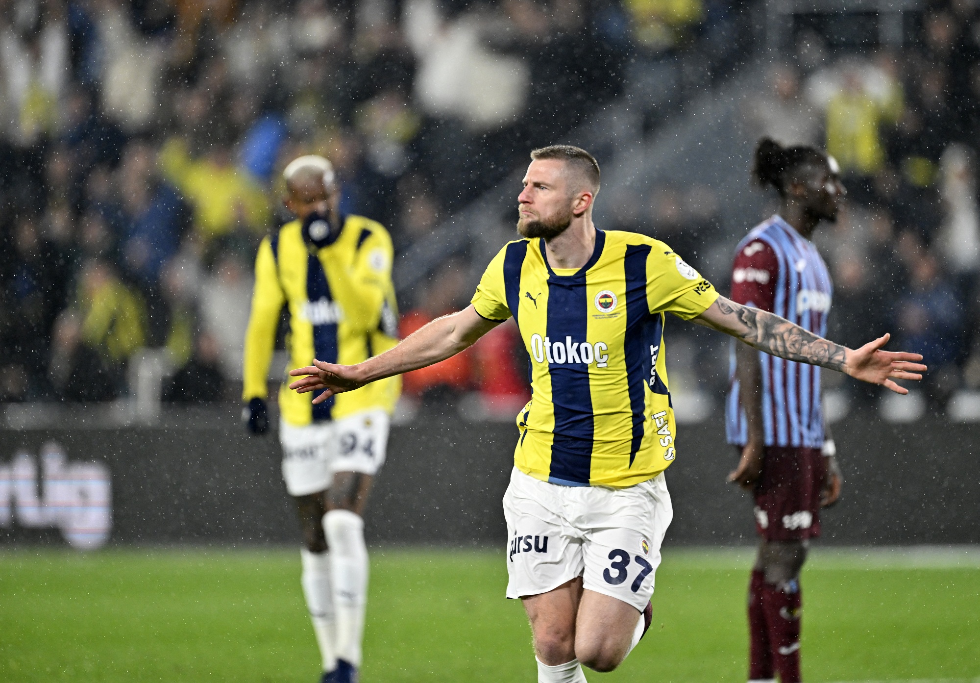 شكرينيار ينتقل بشكل نهائي إلى فنربهتشه