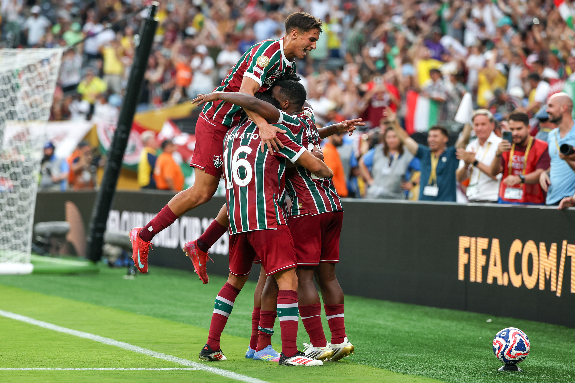 فلومينينسي يقلب الطاولة على أولسان