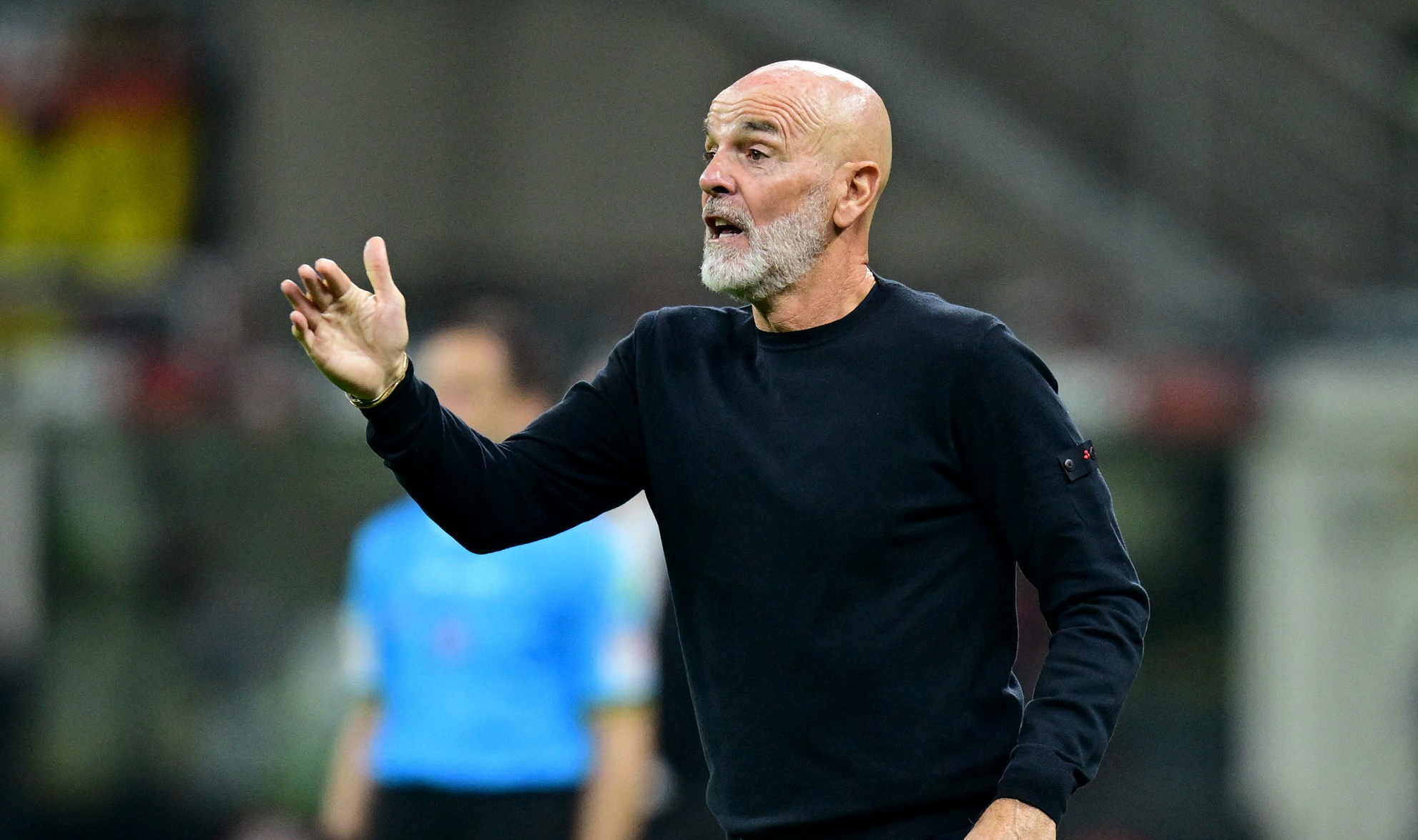 فيورنتينا يقيل مدربه بيولي لسوء النتائج