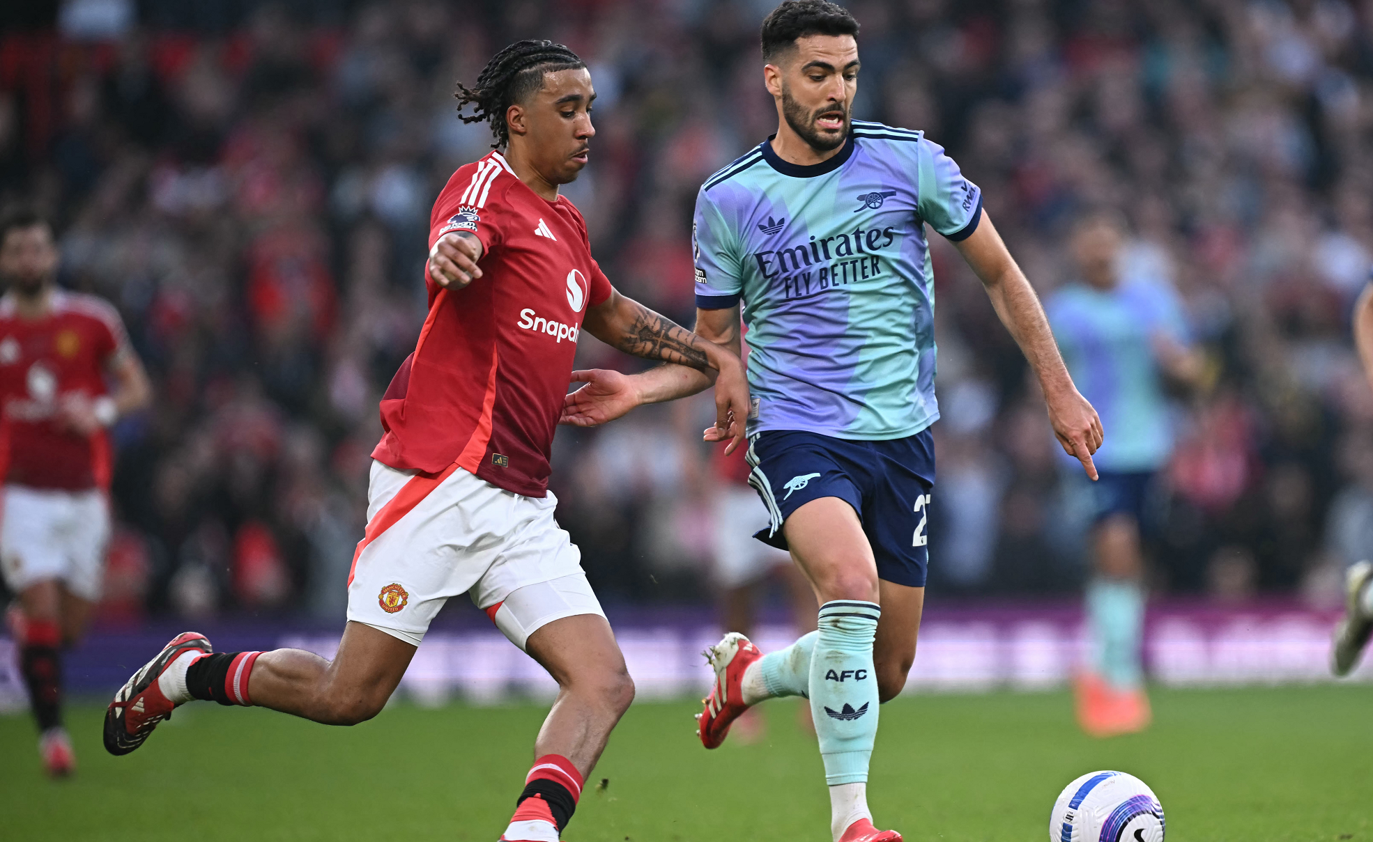 قمة مبكرة بين مانشستر يونايتد وآرسنال