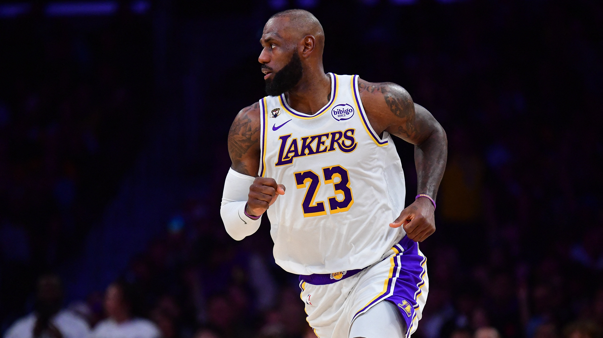 ليبرون يغيب عن التشكيلة الأساسية لمباراة كل النجوم