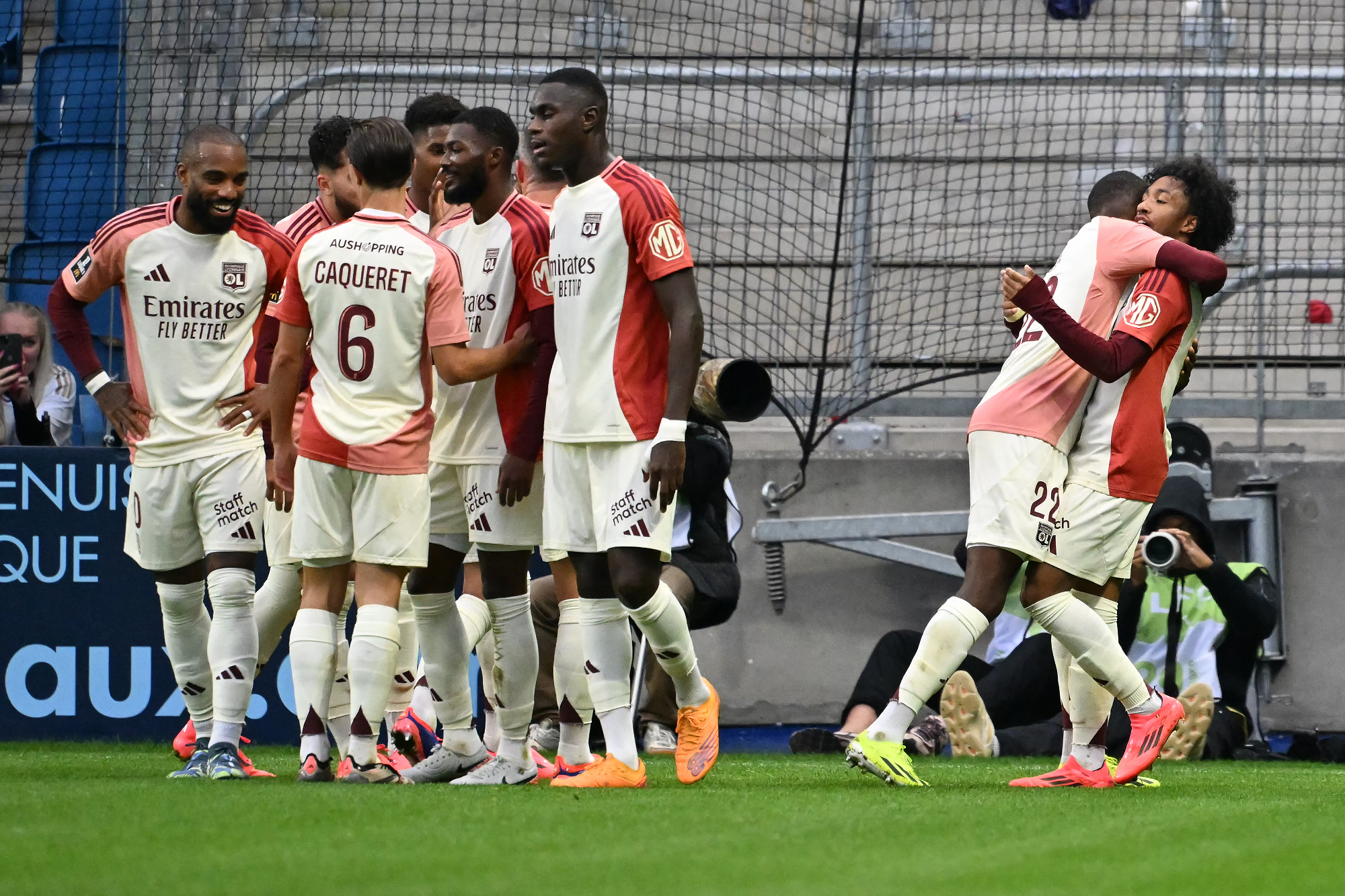 ليون يدك شباك مستضيفه لوهافر برباعية نظيفة