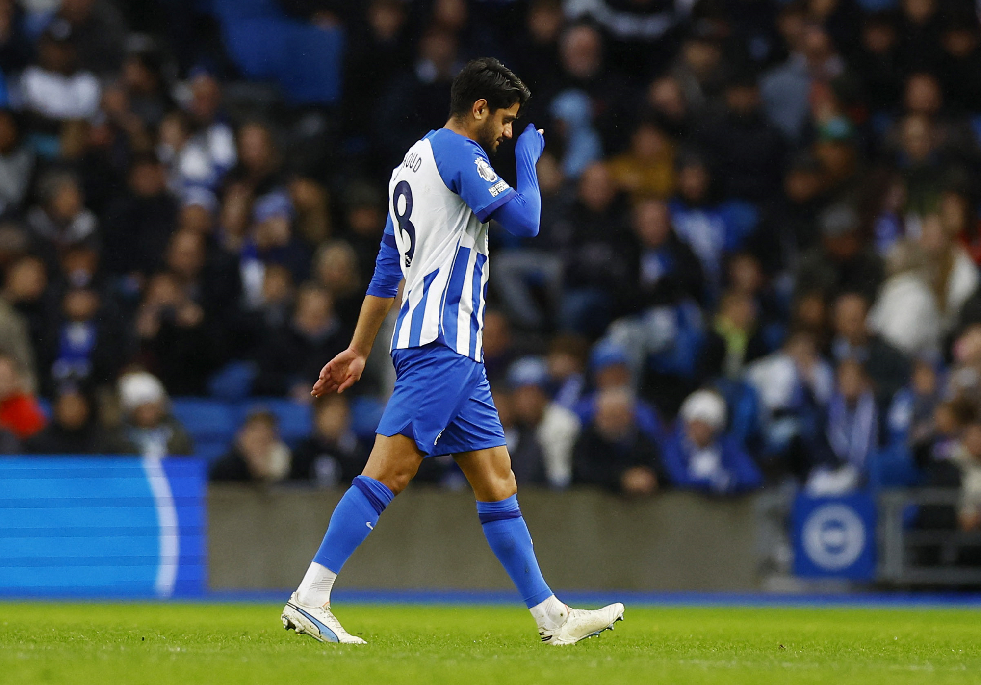 محمود داهود يغادر معسكر المنتخب السوري