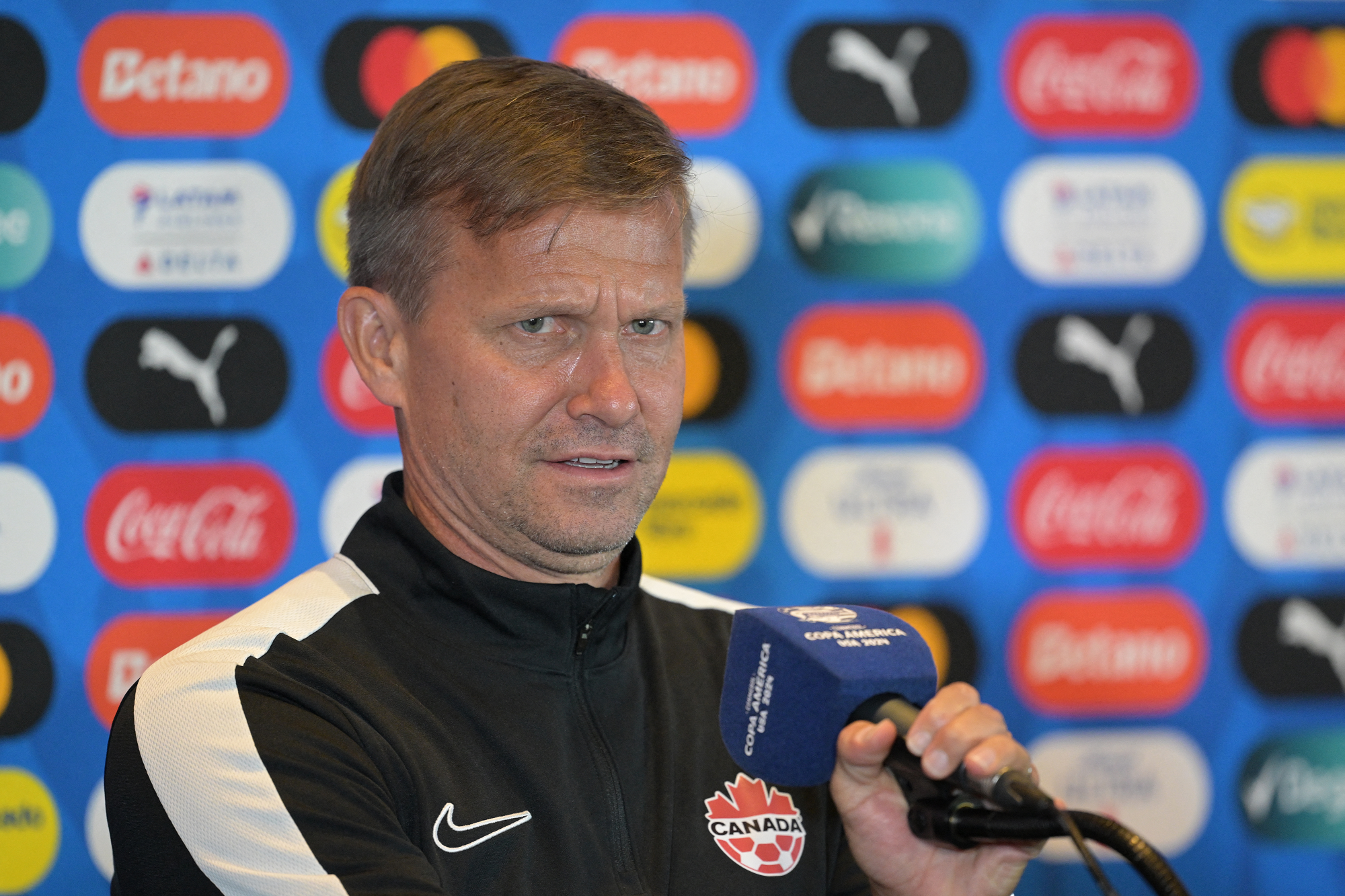 مدرب كندا يشكو من سوء المعاملة في كوبا أمريكا