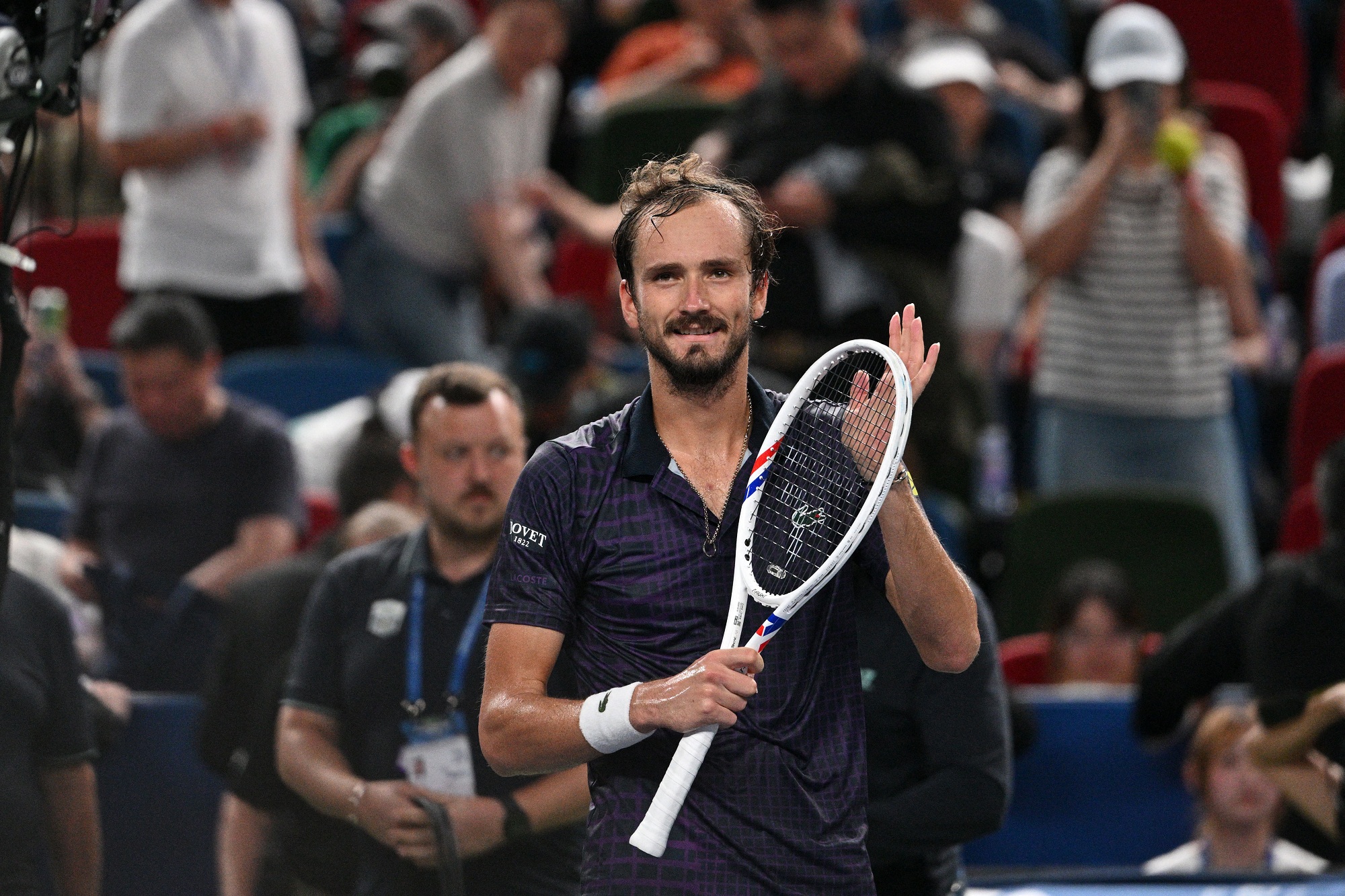 مدفيديف من دون عناء