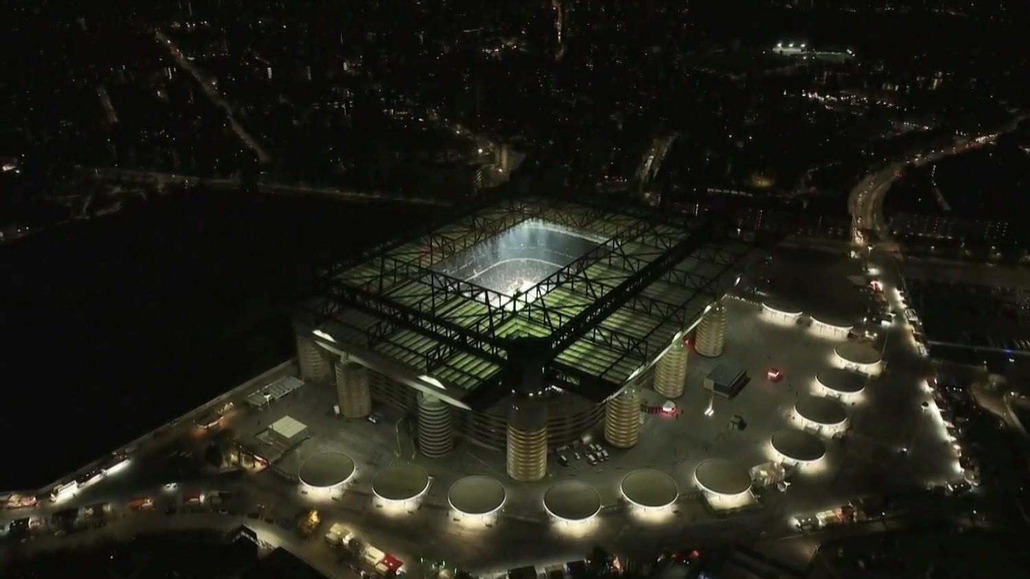 ملعب سان سيرو الجديد يعد إنتر وميلان بمستقبل زاهر