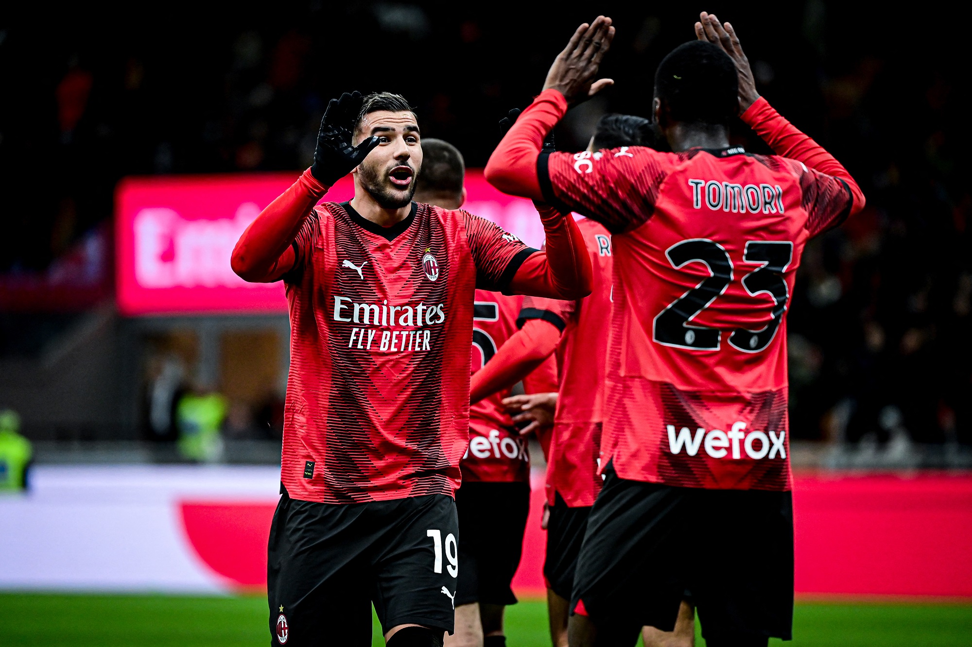 ميلان يعزّز مركزه الثالث