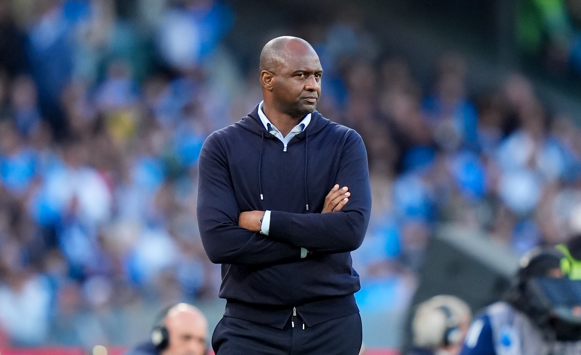 نادي جنوى يعلن إقالة مدربه باتريك فييرا