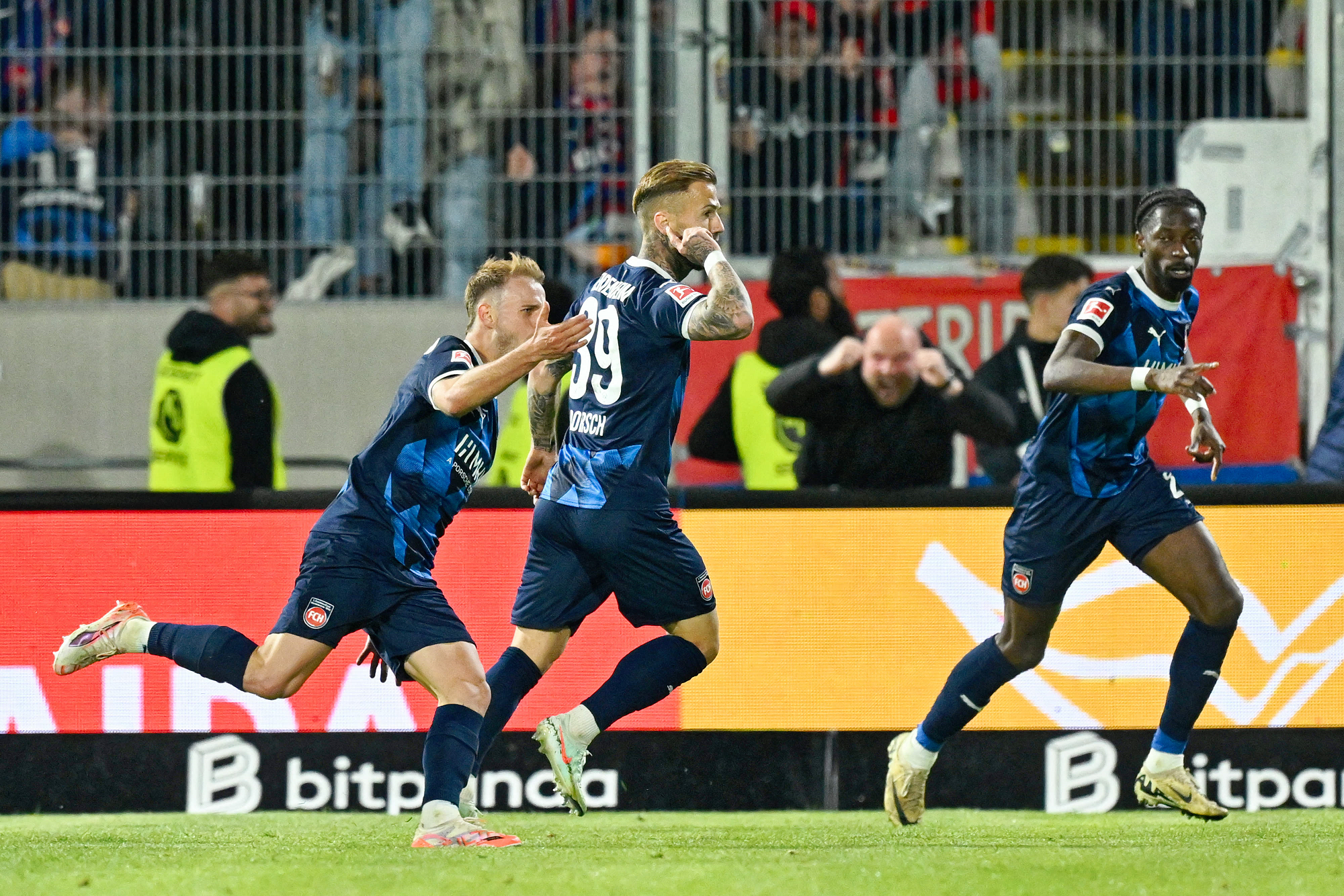 هايدنهايم يحافظ على مكانه في الدوري الألماني