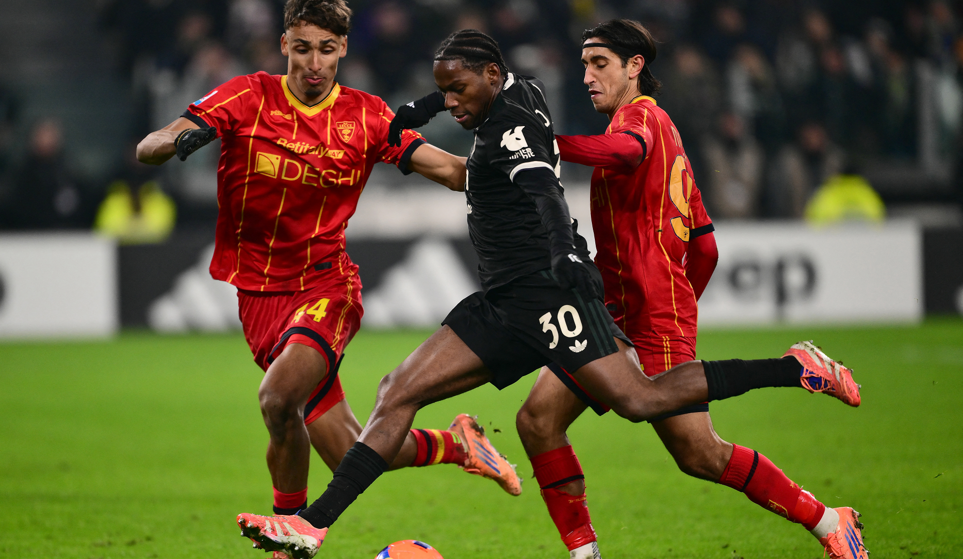 يوفنتوس يهدر فرصة انتزاع المركز الثالث