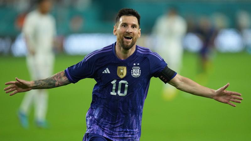 Argentine - Scaloni : ''Messi, ce sera bien plus encore que Federer''