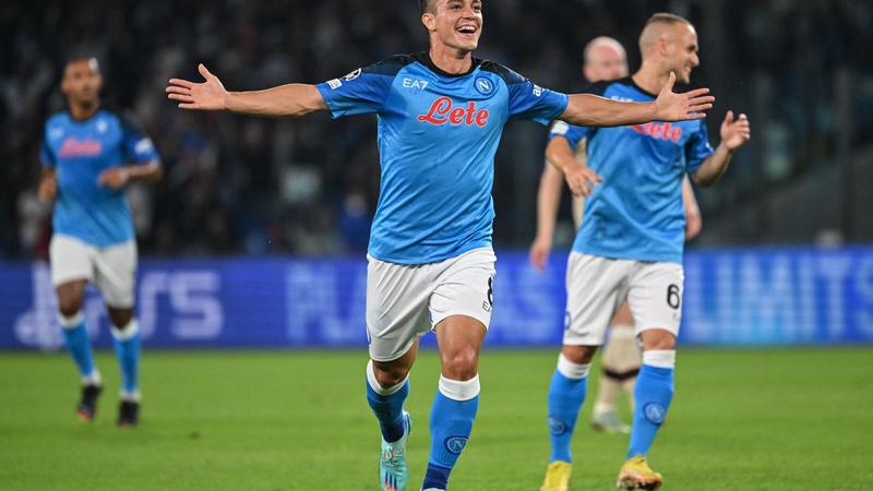 Ligue des Champions : Renversant, le Napoli file en 8es de finale !