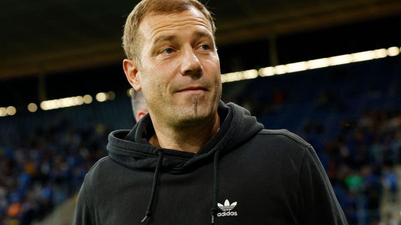 Schalke sack head coach Frank Kramer