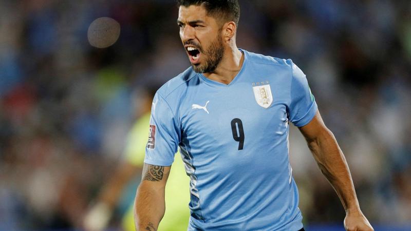 Uruguay's Suarez, Cavani picked for 4th World Cup, injured Araujo in