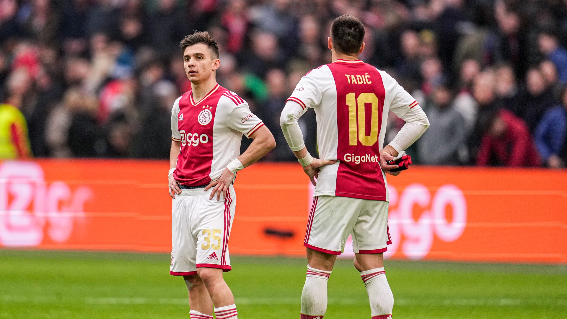 Ajax struggling, says Heitinga