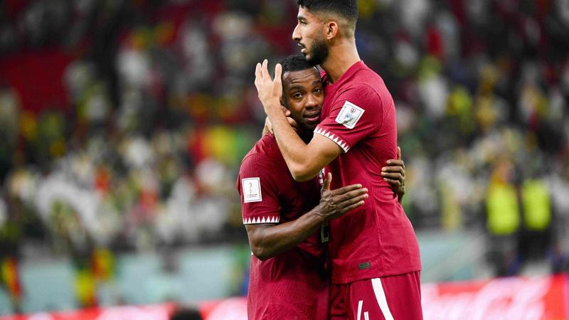 Coupe du Monde 2022 - Les joueurs qataris "désolés" pour leurs supporters