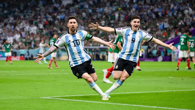 Messi strike helps ignite Argentina's World Cup campaign