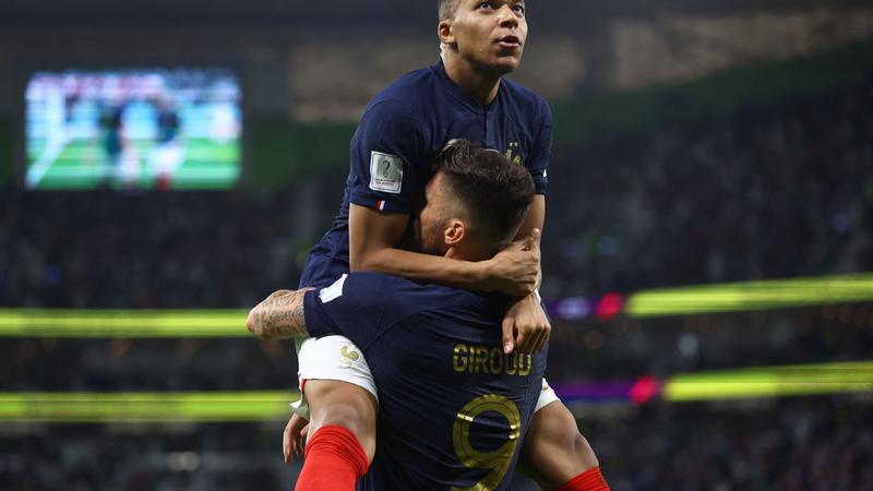 Mbappé et Giroud envoient les Bleus en quarts !