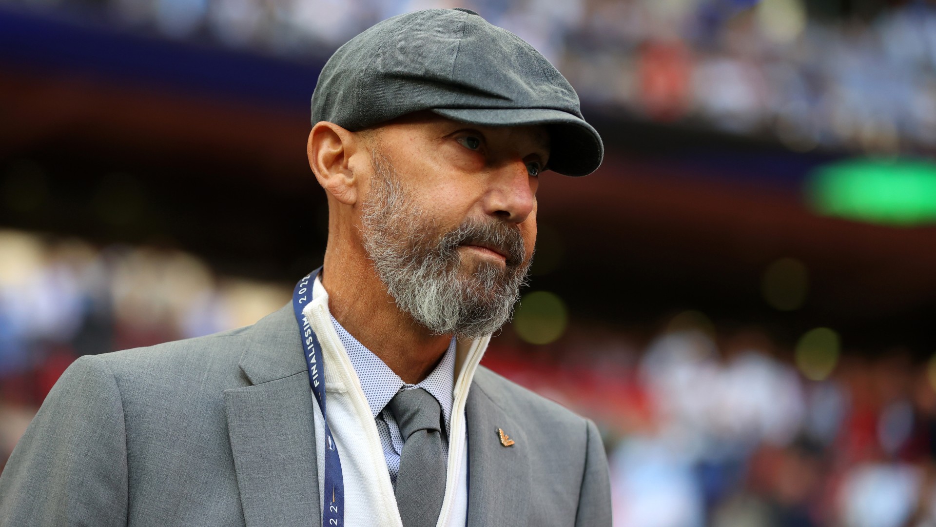 Vialli steps back from Italy role to fight cancer