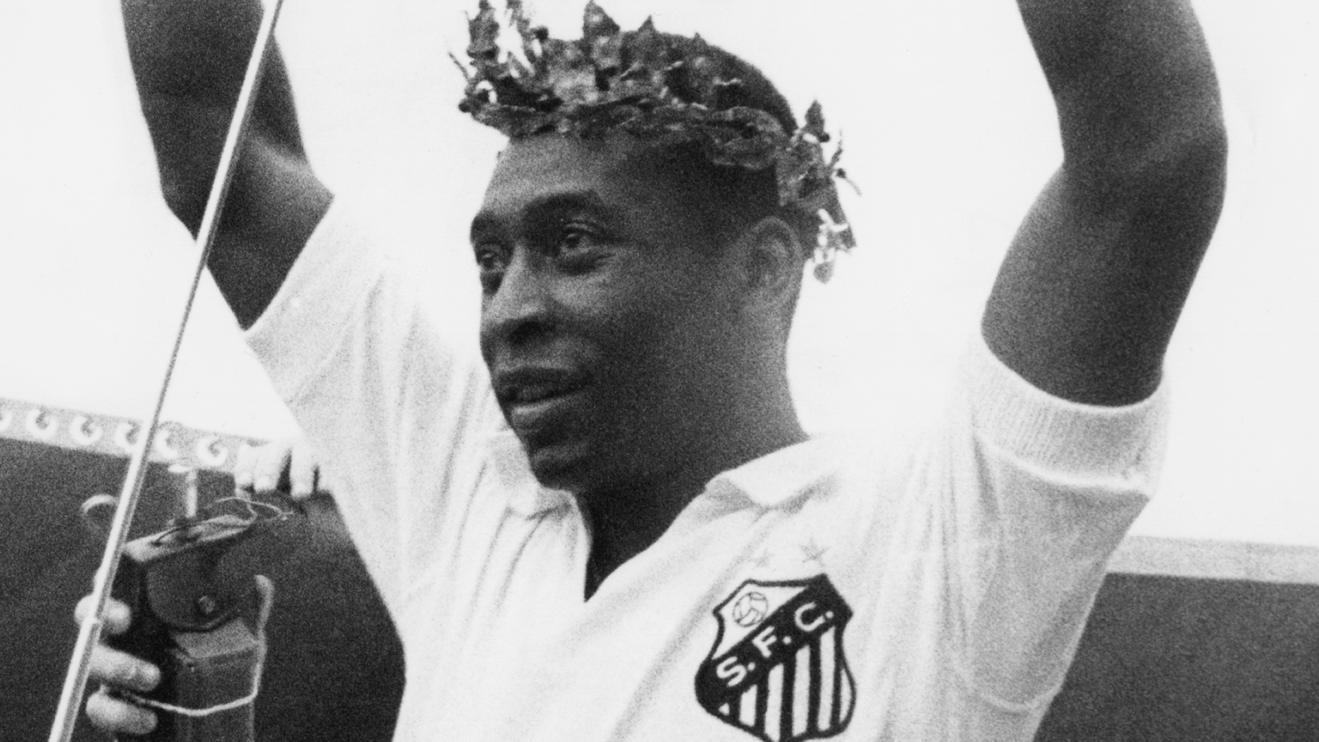 Tribute to Pele: Santos to Add Crown to Club Crest - Footy Headlines