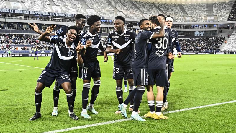 El Burdeos vence al Sochaux con uno menos
