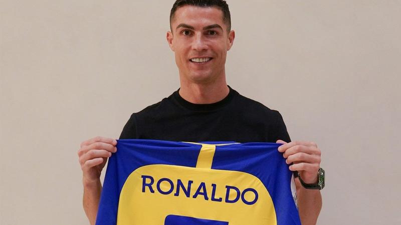 Mercato : Cristiano Ronaldo signe officiellement à Al-Nassr !
