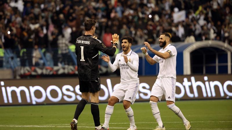 Courtois helps Madrid beat Valencia to reach Super Cup final