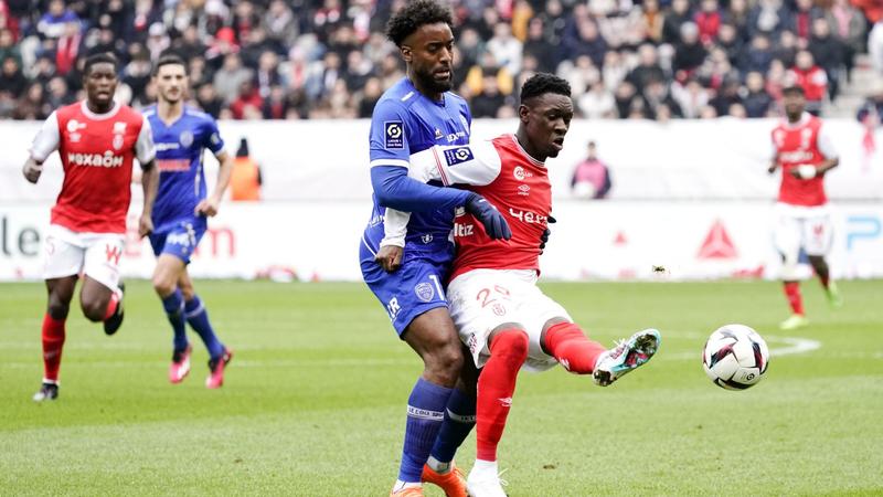 Ligue 1 : Première gagnante pour Michel Der Zakarian, Reims n’en finit plus de gagner
