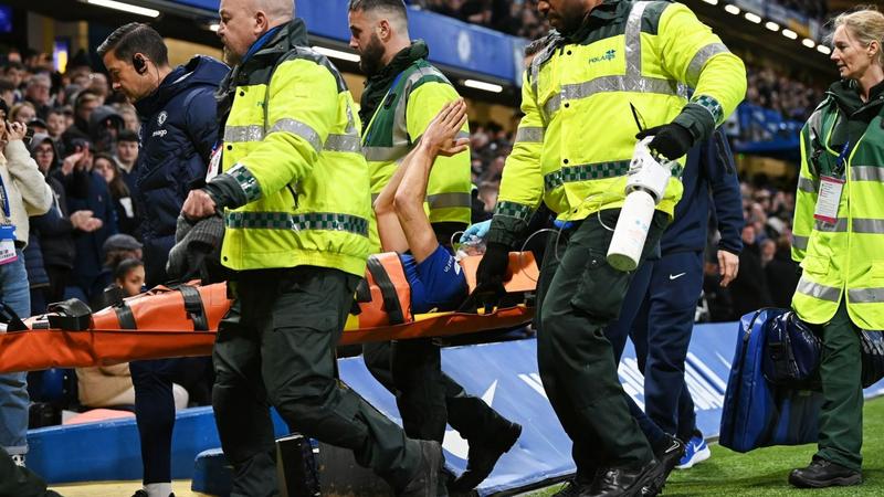 Descartan lesión grave de Azpilicueta tras recibir una patada en la cara